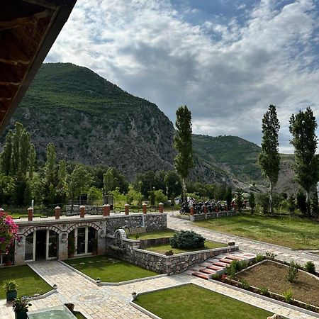 Bujtina Gjana Hotel Kukes Exterior photo