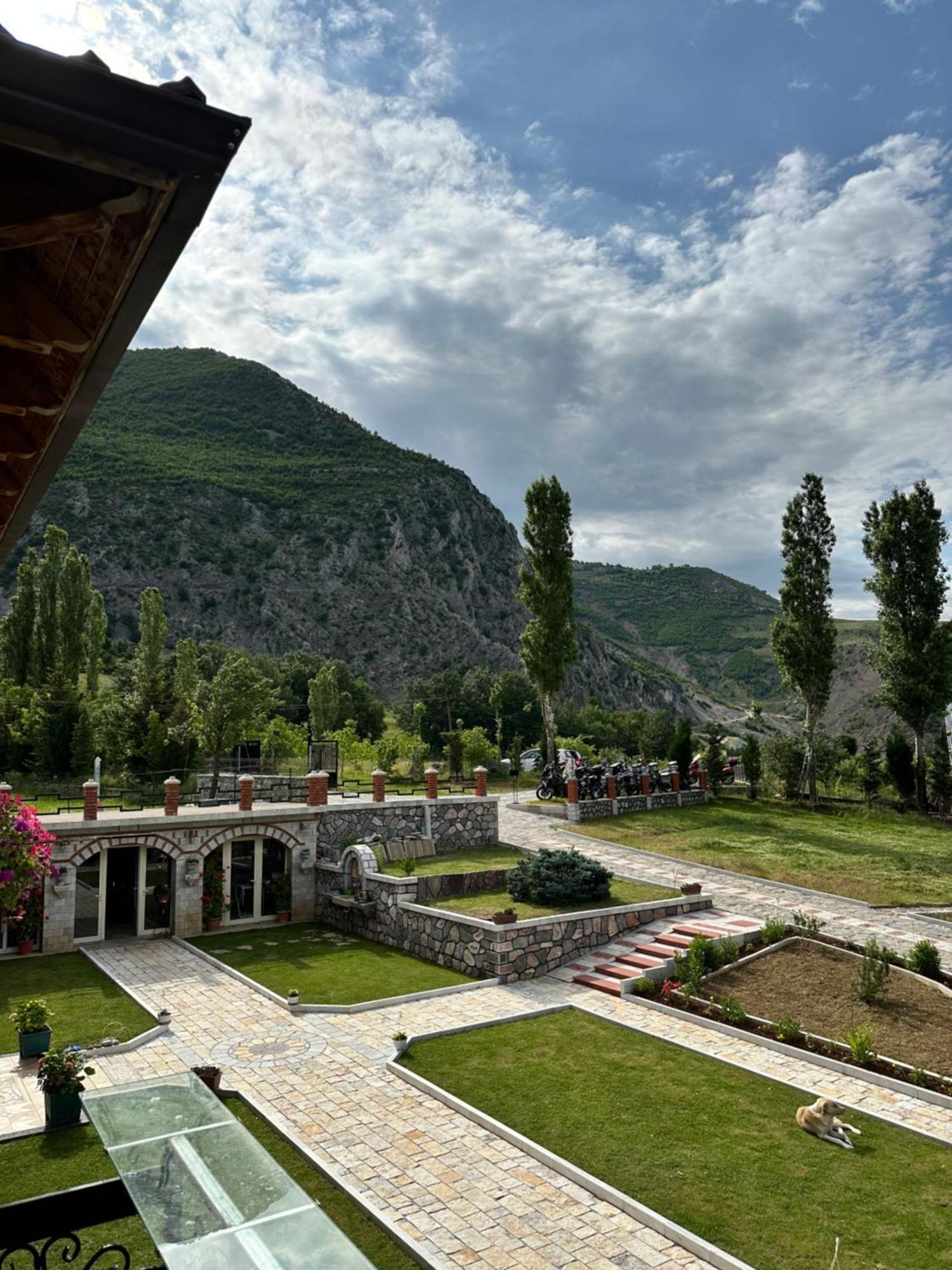 Bujtina Gjana Hotel Kukes Exterior photo